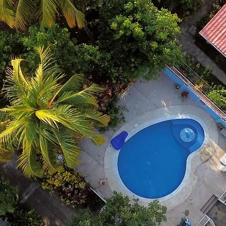 Hostal Tia Reyna El Zonte Buitenkant foto