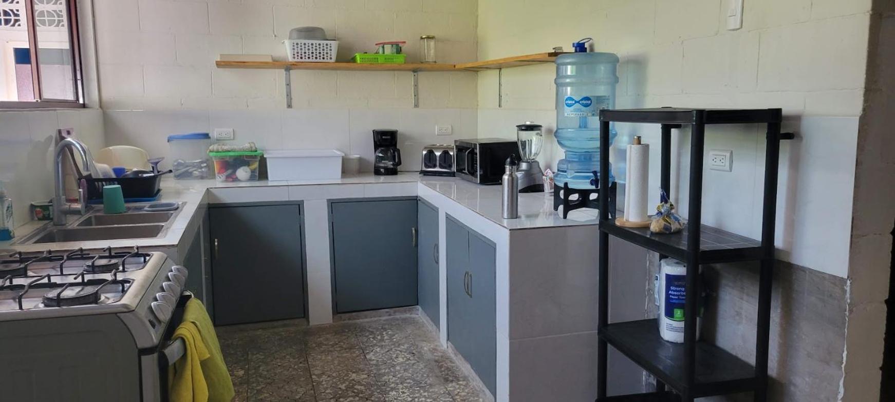 Hostal Tia Reyna El Zonte Buitenkant foto